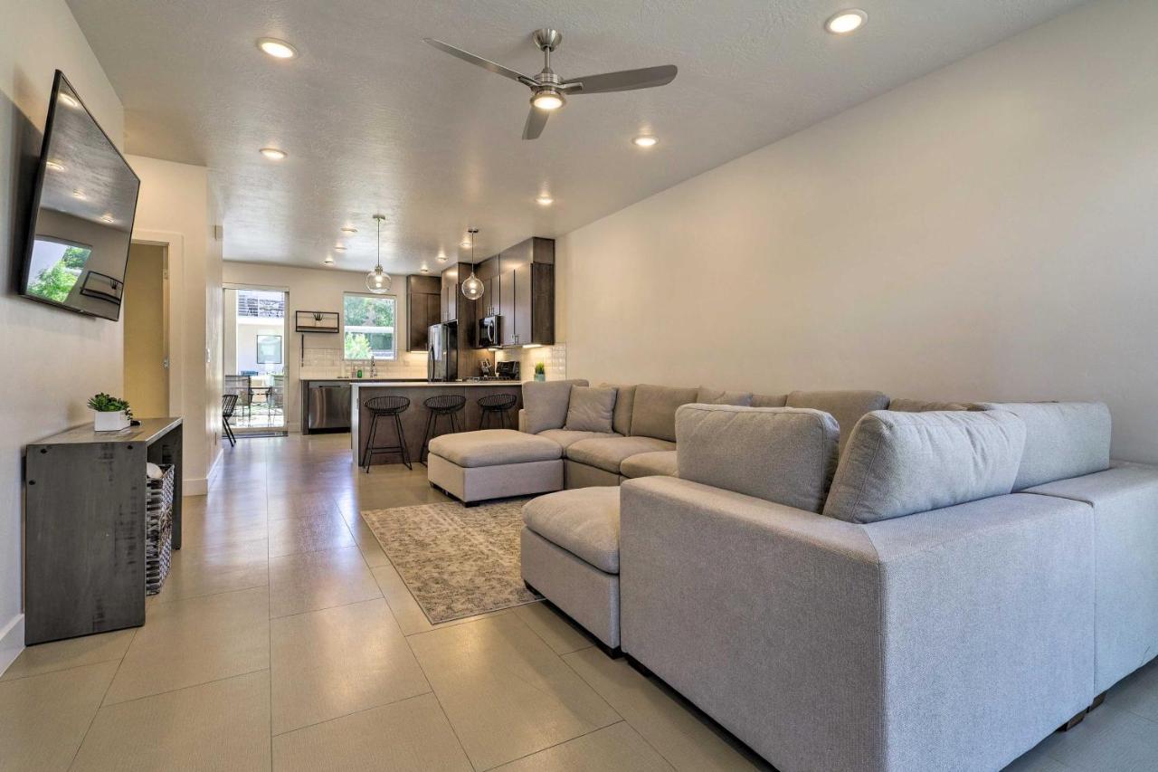 Sunny Townhome And Balcony And Pool Access Holiday home *