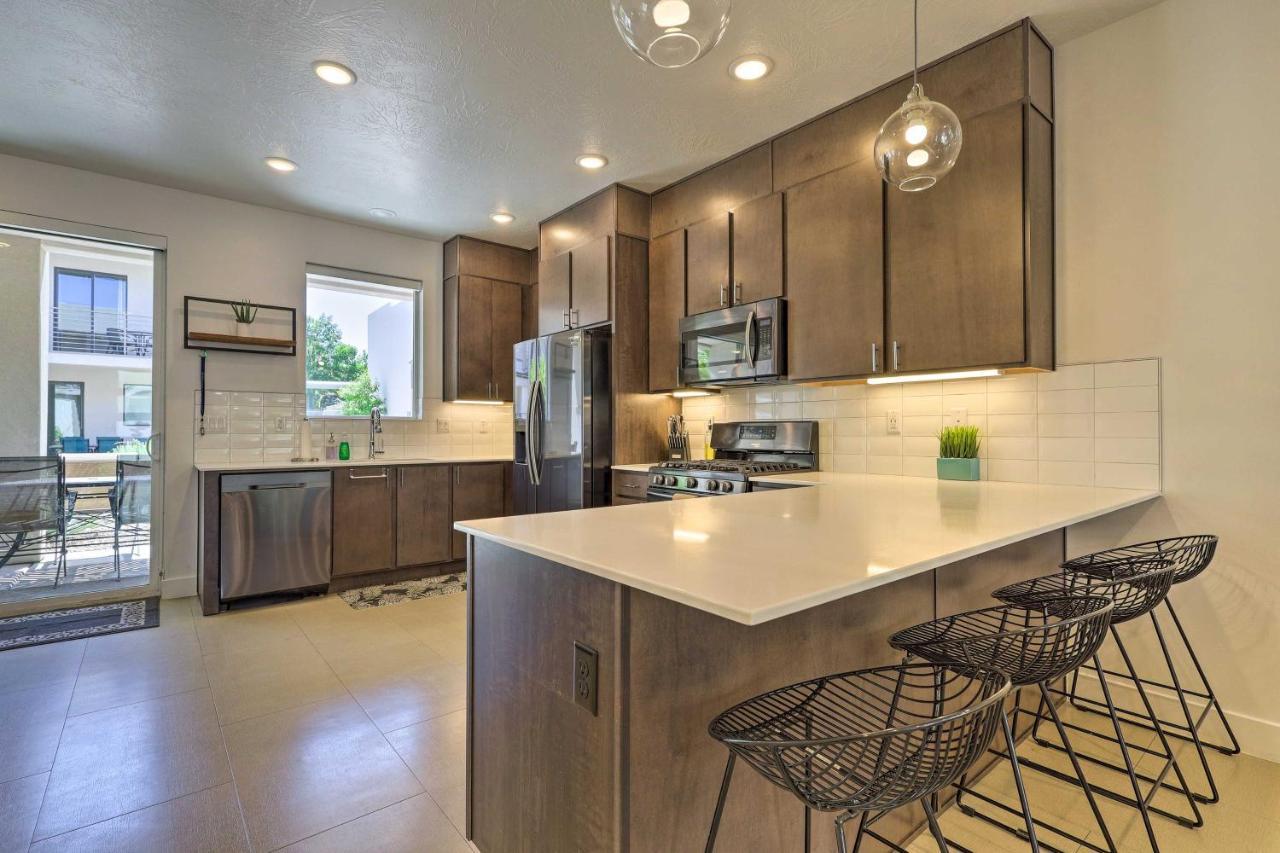 Sunny Townhome And Balcony And Pool Access * St. George