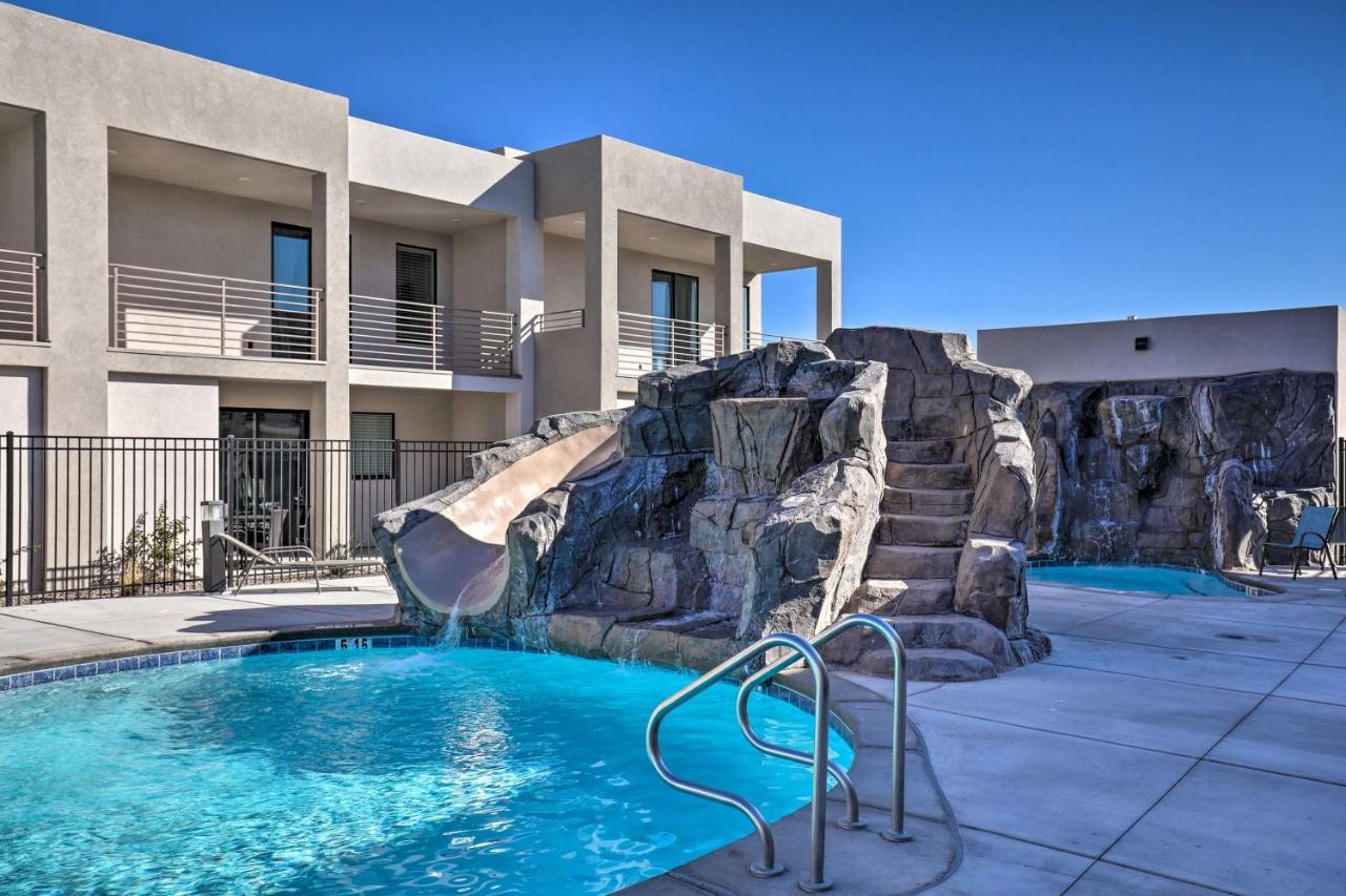 Sunny Townhome And Balcony And Pool Access
